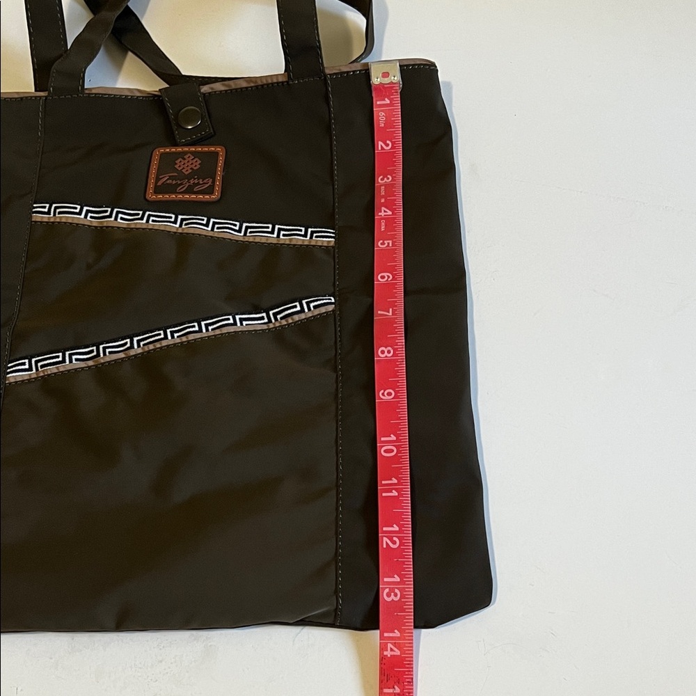 Tenzing Beown Tote Bag with Patterned Detail and Snap Closure NWOT - Picture 8 of 8